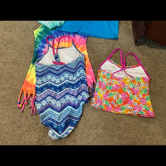 Girls Summer Clothes Lot of 6 Size 4T to Small Swimsuits Hat Beach Wear - Picture 5 of 9
